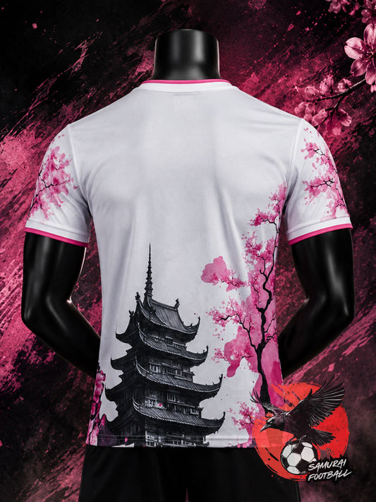 Maillot du Japon blanc avec un dragon noir et rose de dos