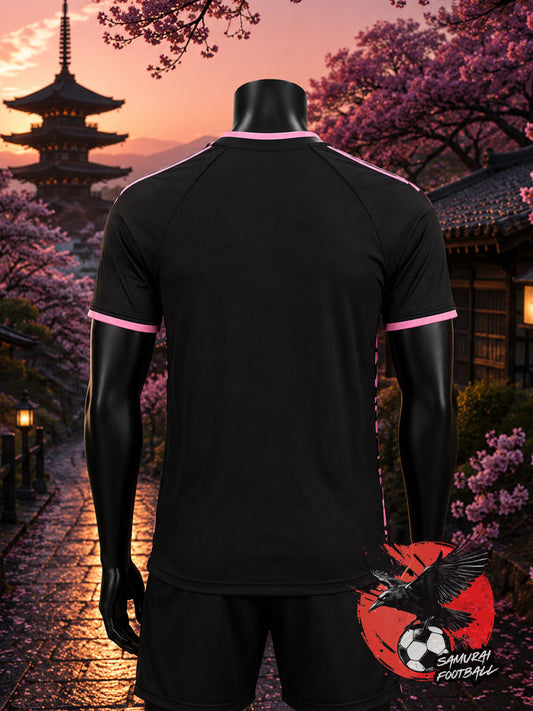 maillot du Japon Kyoto rose et noir avec motif du mont Fuji, pagodes et cerisiers en fleurs