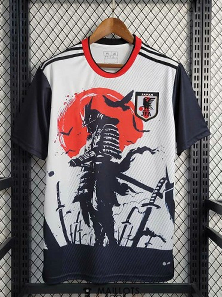 Maillot du Japon avec un samouraï et le soleil-levant rouge en arrière-plan