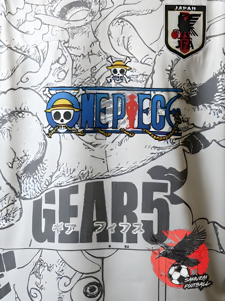 Maillot du Japon de One Piece avec Luffy en arrière-plan sous sa forme de Gear 5