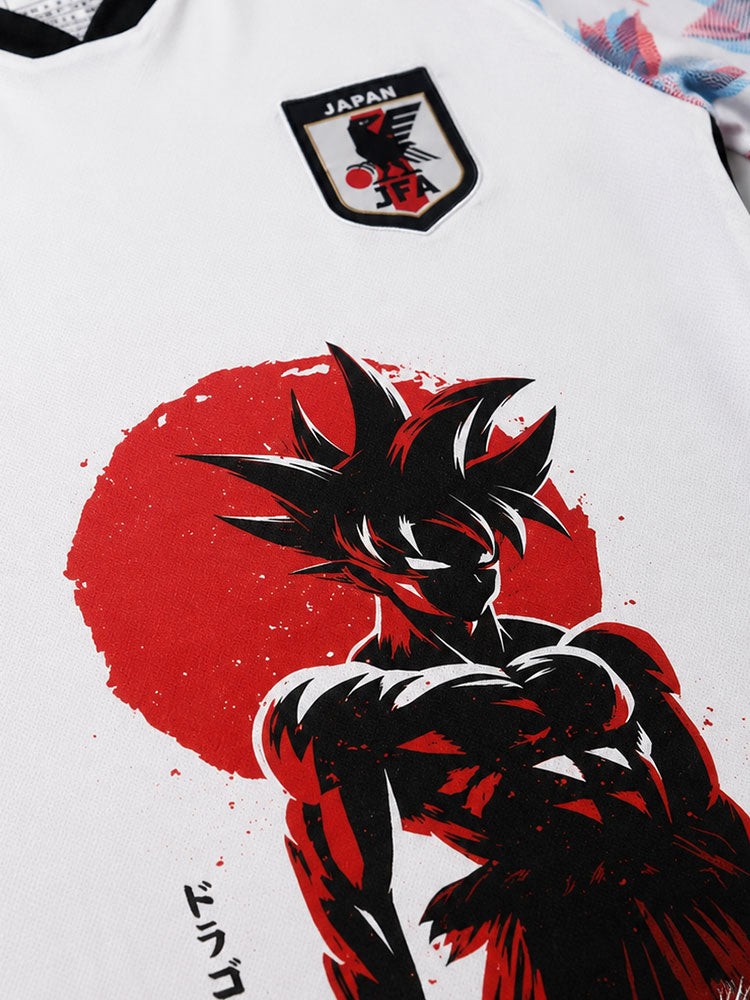 Maillot Japon blanc Dragon Ball avec Goku en forme Ultra Instinct
