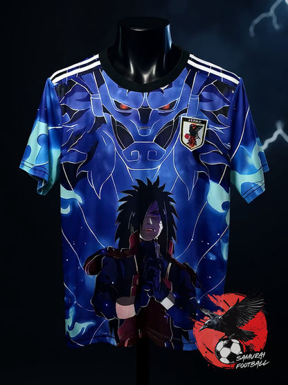 maillot du Japon Madara Uchiwa Edo Tensei bleu électrique avec Susanoo spectral.