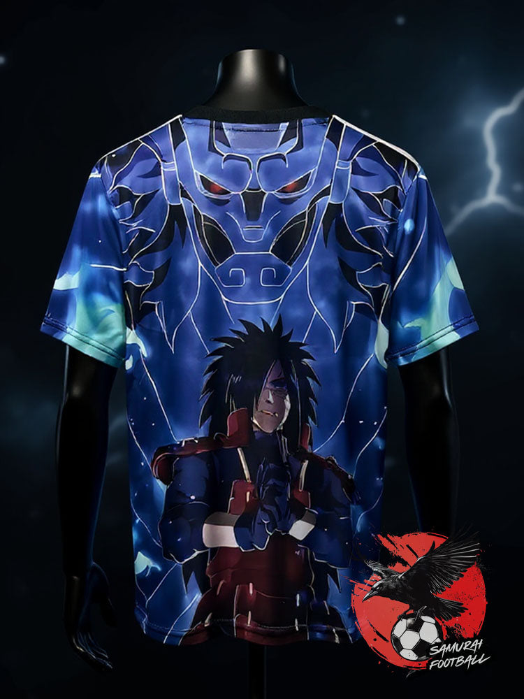 maillot du Japon Madara Uchiwa Edo Tensei bleu électrique avec Susanoo spectral.