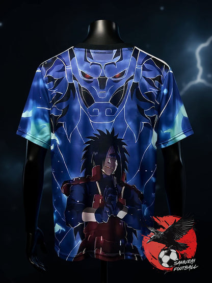 maillot du Japon Madara Uchiwa Edo Tensei bleu électrique avec Susanoo spectral.