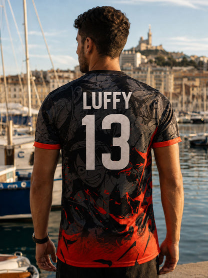 Dos du maillot Japon Luffy avec flocage « LUFFY 13 » blanc, porté par un homme à Marseille