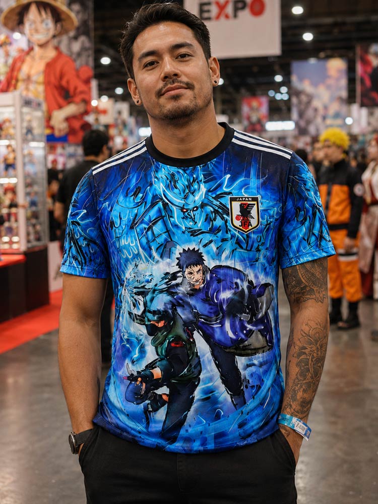 Homme portant le maillot de foot Japon Obito et Kakashi bleu – édition Naruto convention